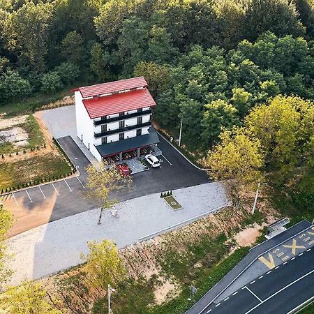 Bed and Breakfast Sobe Kod Bakija Karlovac Exterior foto