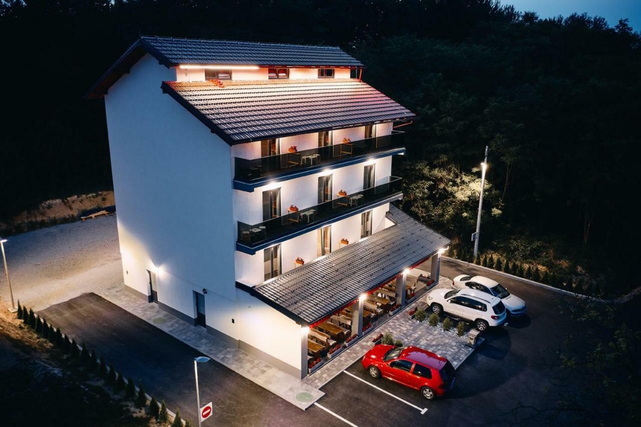 Bed and Breakfast Sobe Kod Bakija Karlovac Exterior foto