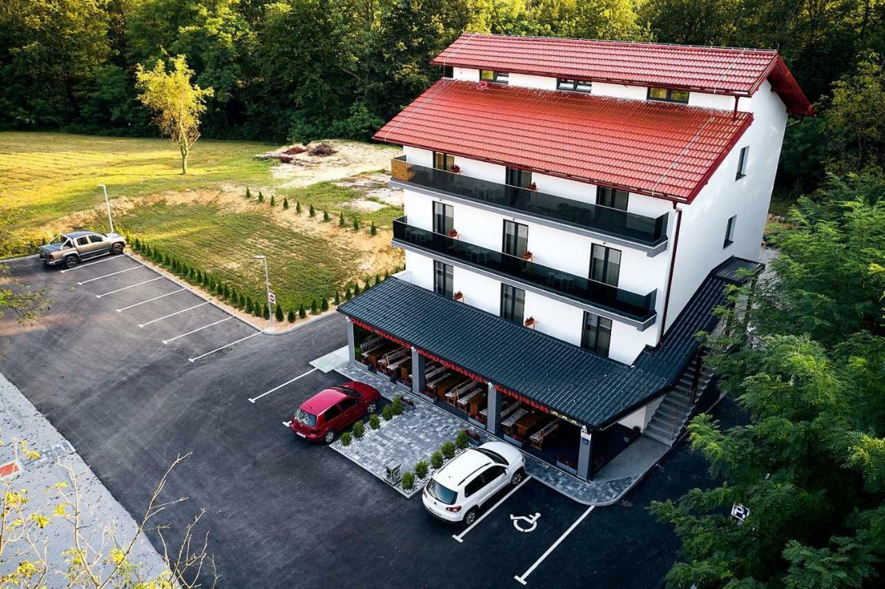 Bed and Breakfast Sobe Kod Bakija Karlovac Exterior foto